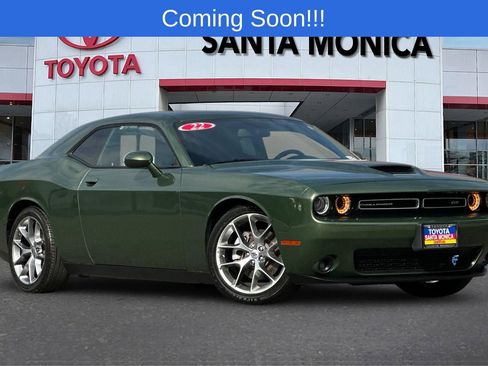 Used 2022 Dodge Challenger GT RWD image 2