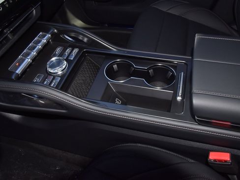 New 2026 Lincoln Nautilus Premier w/ Equipment Group 102A image 32