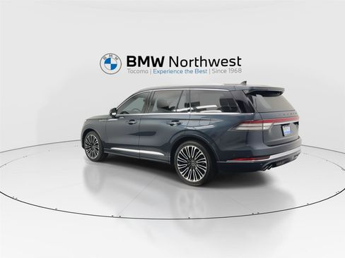 Used 2023 Lincoln Aviator Black Label w/ Dynamic Handling Package image 12