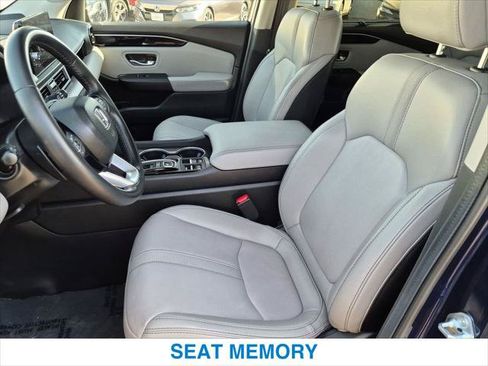 Certified 2025 Honda Pilot Touring image 21