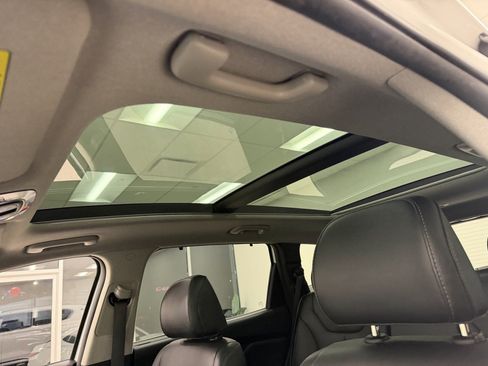 Used 2023 Hyundai Santa Fe Limited image 31