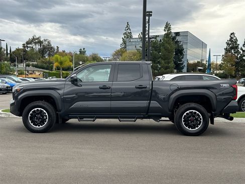 Used 2024 Toyota Tacoma TRD Off-Road image 6