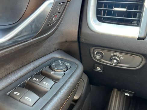 Used 2018 GMC Terrain SLE FWD image 13
