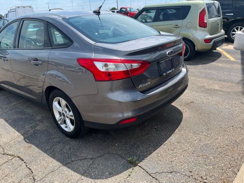 Used 2014 Ford Focus SE FWD image 14