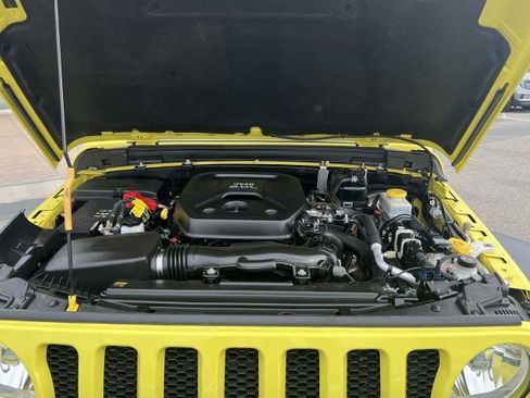 Used 2023 Jeep Wrangler Unlimited Sport AWD/4WD image 29