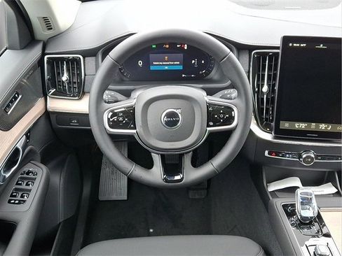 New 2026 Volvo XC90 B6 Plus w/ Protection Package Premier image 5