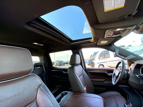 Used 2024 GMC Sierra 1500 Denali w/ Denali Reserve Package image 20