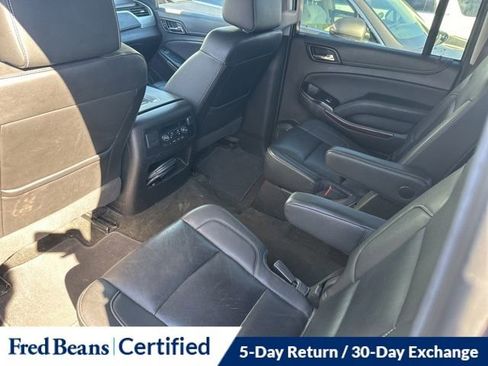 Used 2017 GMC Yukon XL SLT w/ Premium Edition image 18