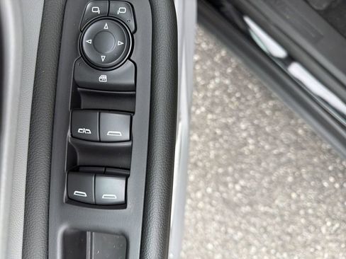 Used 2024 GMC Terrain SLE w/ LPO, Floor Liner Package image 22