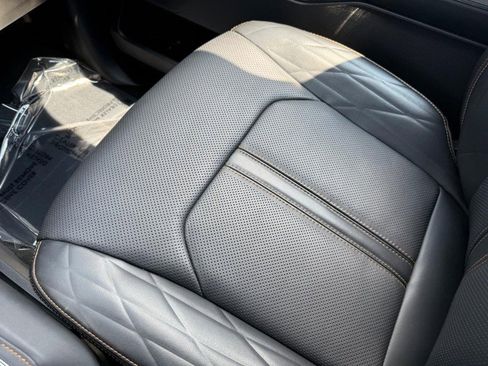 Certified 2024 Ford Expedition Max Platinum image 28