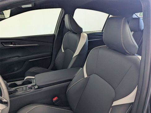 Certified 2025 Toyota Camry SE FWD image 13