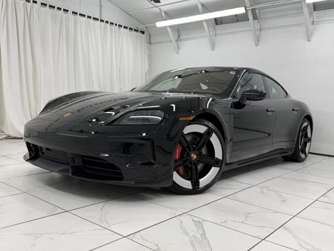 New 2026 Porsche Taycan GTS image 7