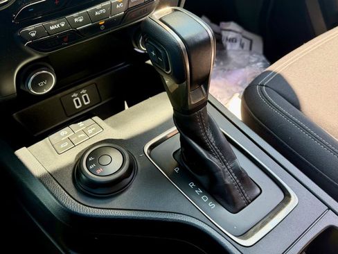 Used 2019 Ford Ranger XLT w/ Equipment Group 302A Luxury AWD/4WD image 21