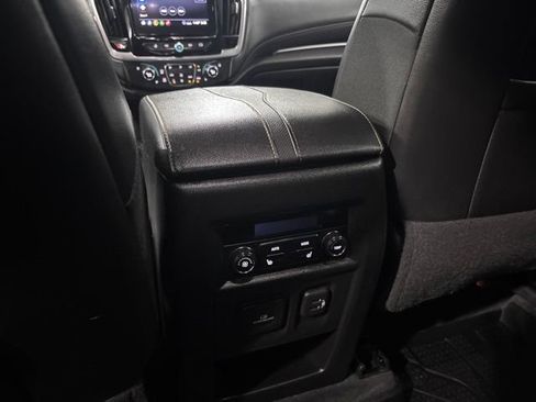 Used 2021 Chevrolet Traverse Premier w/ Redline Edition AWD/4WD image 36