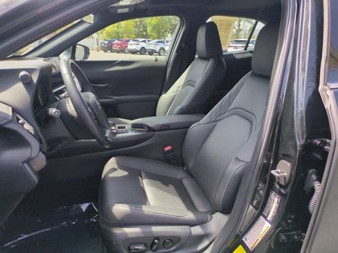 Used 2025 Lexus UX 300h FWD w/ Accessory Package (Z2) image 11