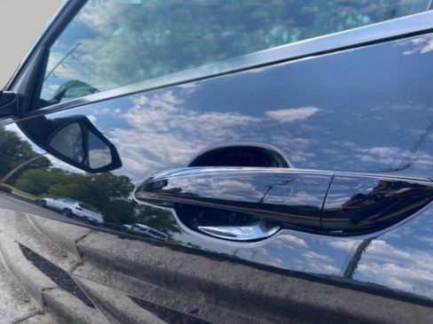 New 2025 Hyundai Elantra Limited image 8