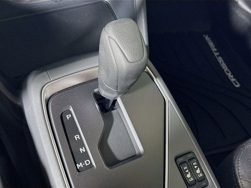 Used 2025 Subaru Crosstrek 2.0i Premium image 18
