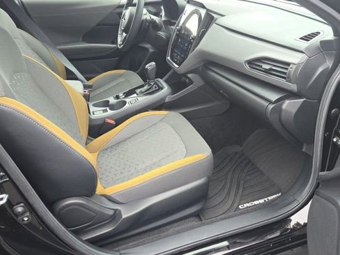 Certified 2025 Subaru Crosstrek 2.5i Sport w/ Crosstrek Mirror Package image 10