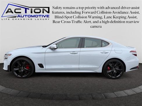 Used 2023 Genesis G70 3.3T w/ Sport Prestige Package image 5