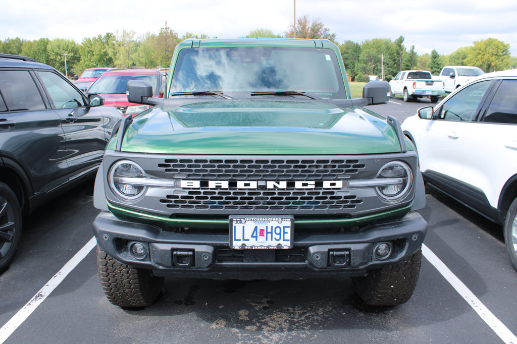Used 2025 Ford Bronco Badlands AWD/4WD image 2