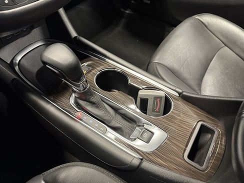 Used 2024 Chevrolet Malibu LT image 26