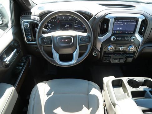 Used 2019 GMC Sierra 1500 SLT AWD/4WD image 16