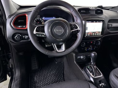 Used 2023 Jeep Renegade Trailhawk image 21