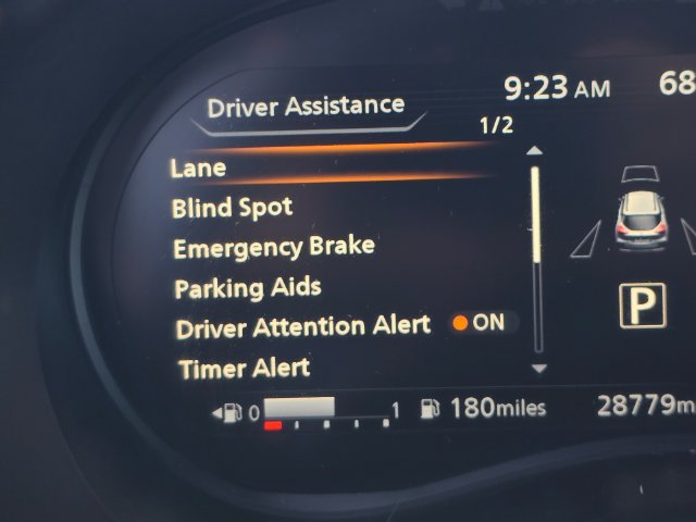 Certified 2023 Nissan Kicks SR FWD image 18