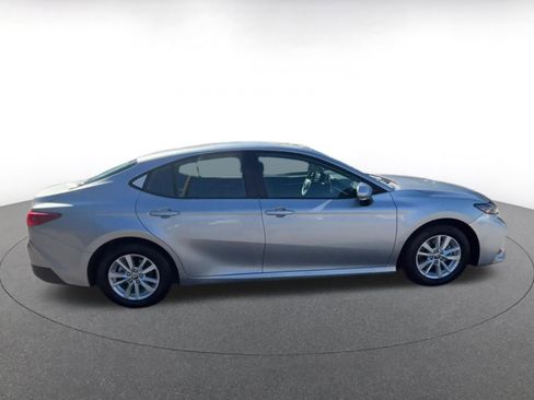 Used 2025 Toyota Camry LE image 21
