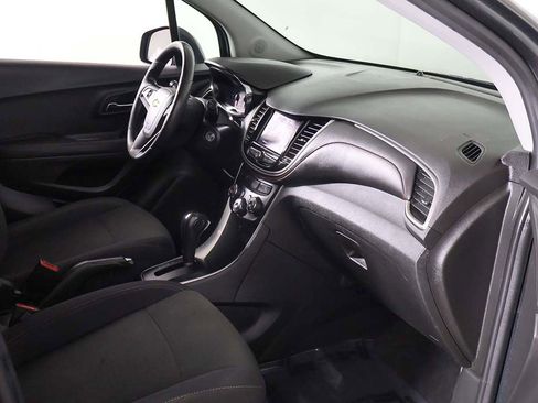 Used 2020 Chevrolet Trax LS w/ Tint and Cruise Package FWD image 20