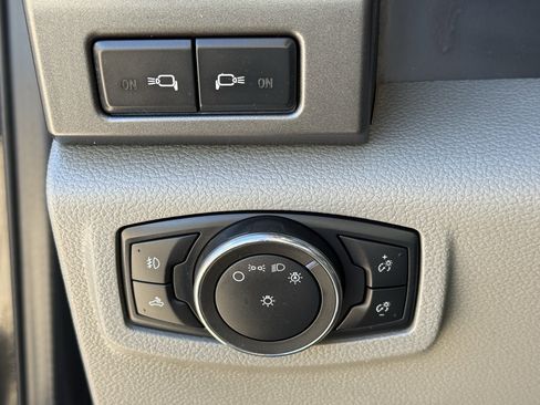 Used 2022 Ford F250 XLT w/ XLT Premium Package image 24