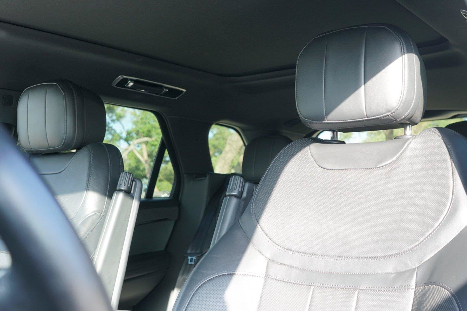 Used 2025 Land Rover Range Rover Sport SE AWD/4WD image 10