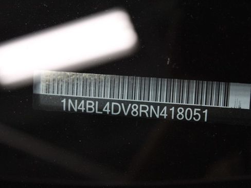 Certified 2024 Nissan Altima 2.5 SV FWD image 32