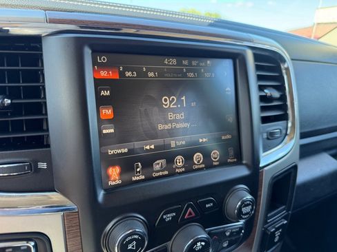 Used 2014 RAM 1500 Laramie w/ Convenience Group AWD/4WD image 34