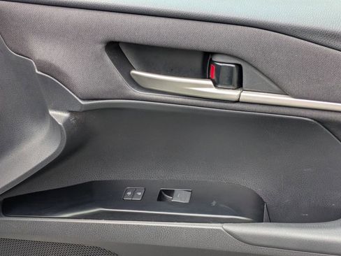 Used 2025 Toyota Camry LE image 34