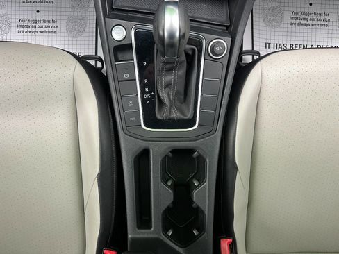 Used 2019 Volkswagen Jetta R-Line image 25