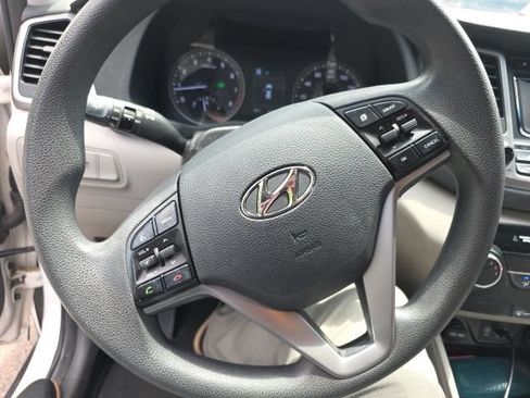 Used 2017 Hyundai Tucson SE w/ SE Popular Package 02 AWD/4WD image 22