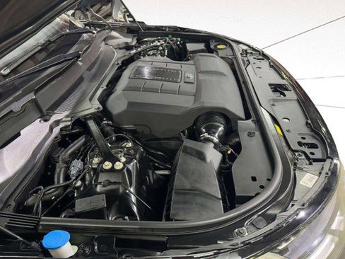 Used 2017 Land Rover Discovery HSE image 49