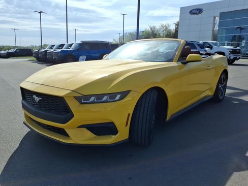 Used 2024 Ford Mustang Premium RWD image 7