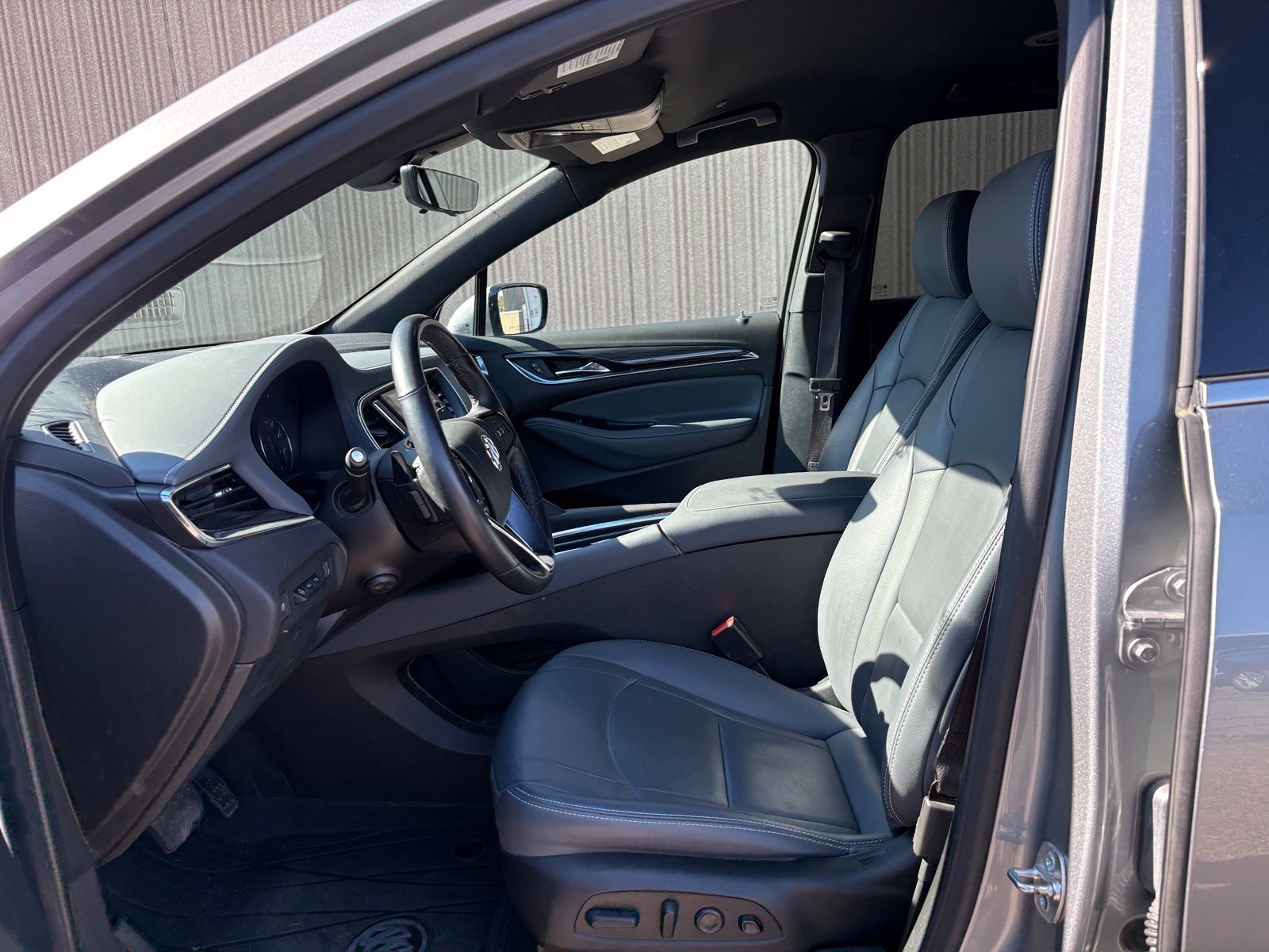 Used 2024 Buick Enclave Premium AWD/4WD image 11