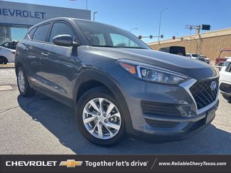 Used 2021 Hyundai Tucson SE video 1
