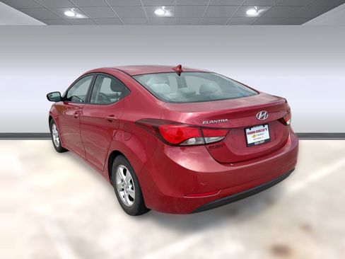 Used 2015 Hyundai Elantra SE image 3