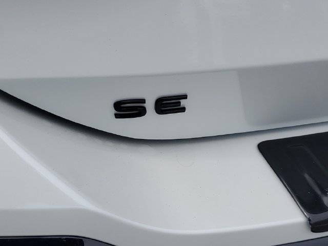 New 2026 Volkswagen Tiguan SE R-Line FWD image 7