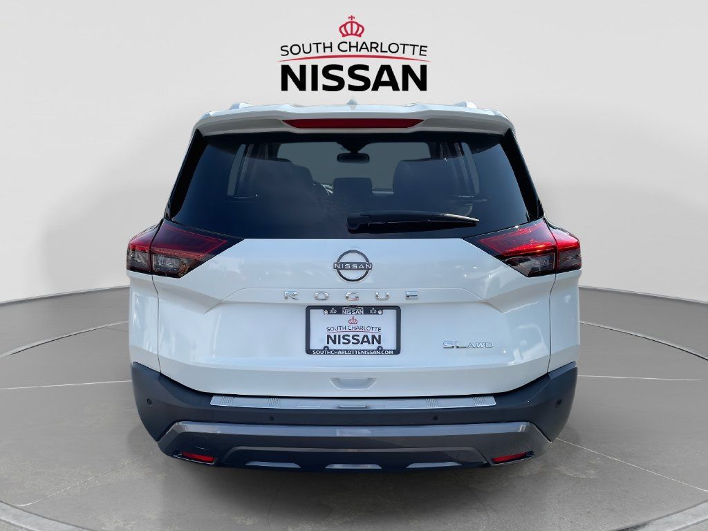 Used 2023 Nissan Rogue SL AWD/4WD image 5
