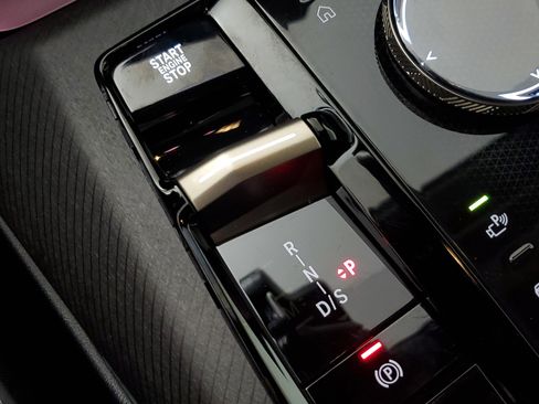 Used 2025 BMW X3 xDrive30i w/ Convenience Package image 22