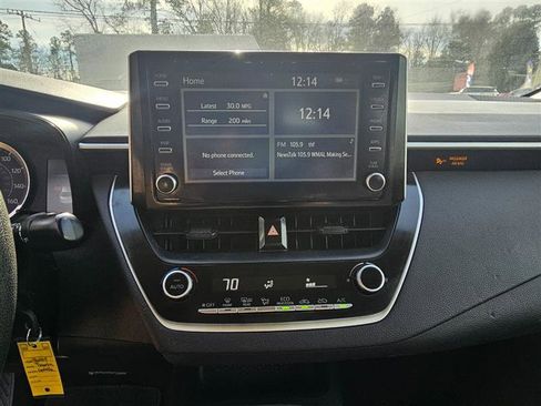 Used 2020 Toyota Corolla LE image 14