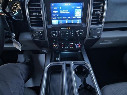 Used 2018 Ford F150 XLT w/ Equipment Group 302A Luxury AWD/4WD image 17