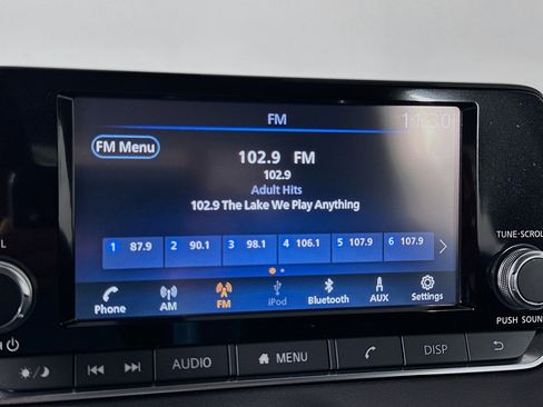 Used 2025 Nissan Sentra S image 21