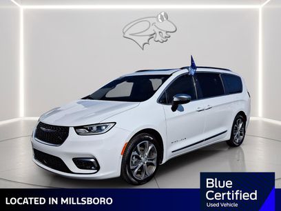 Used 2026 Chrysler Pacifica Pinnacle w/ Trailer Tow Group