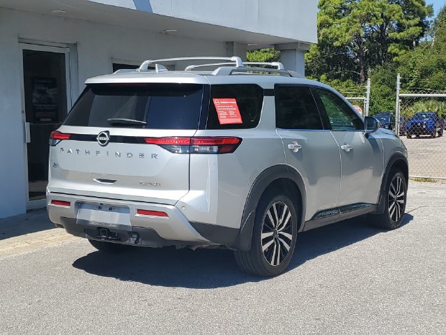 Certified 2025 Nissan Pathfinder Platinum w/ Cargo Package FWD image 8